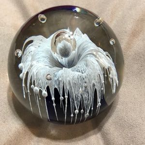 Art glass paperweight